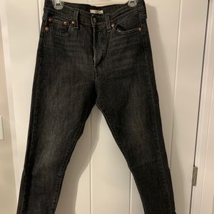 Levi’s Wedgie Skinny